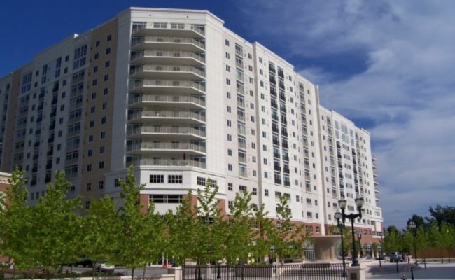 The Cosmopolitan Virginia Beach Apartments (1)